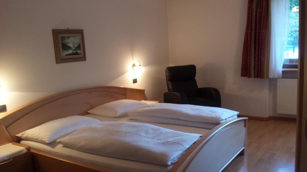 Hotel Garni Gardena - Appartments Santa Cristina Val Gardena 객실 사진