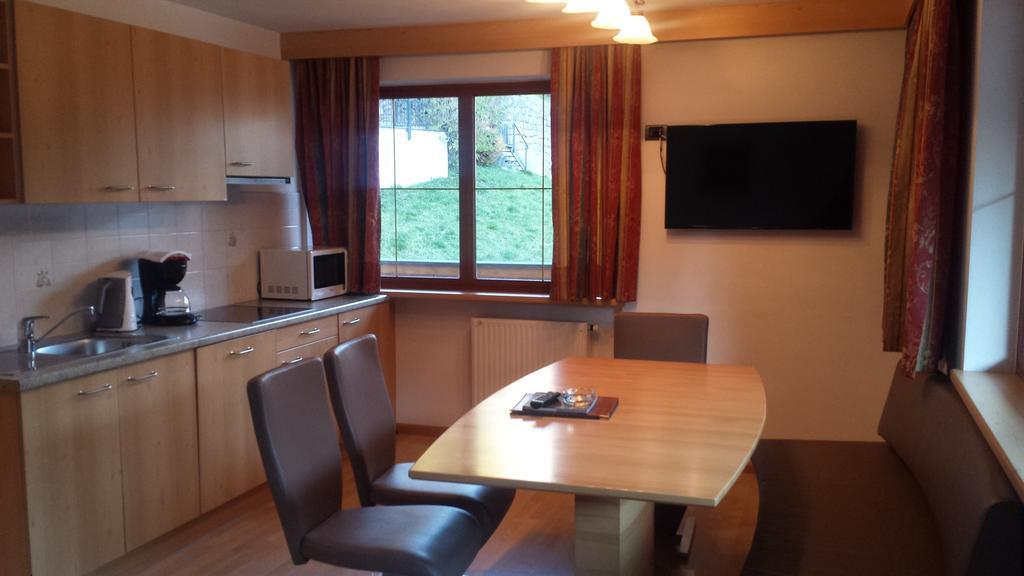 Hotel Garni Gardena - Appartments Santa Cristina Val Gardena 객실 사진