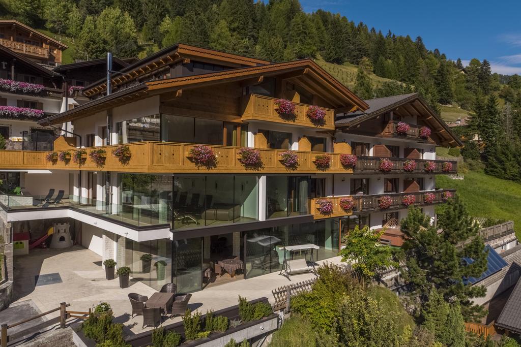 Hotel Garni Gardena - Appartments Santa Cristina Val Gardena 외부 사진