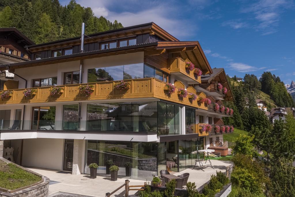 Hotel Garni Gardena - Appartments Santa Cristina Val Gardena 외부 사진